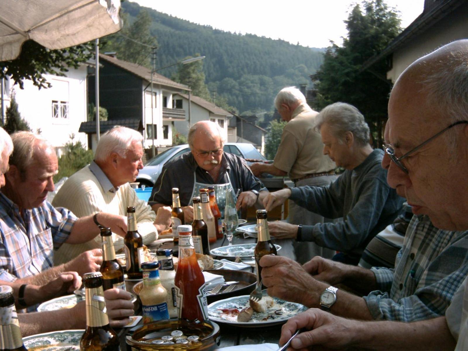Landhaus Im Grund เลนเนชตัดท์ ภายนอก รูปภาพ