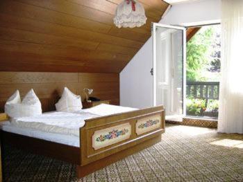 Landhaus Im Grund เลนเนชตัดท์ ภายนอก รูปภาพ